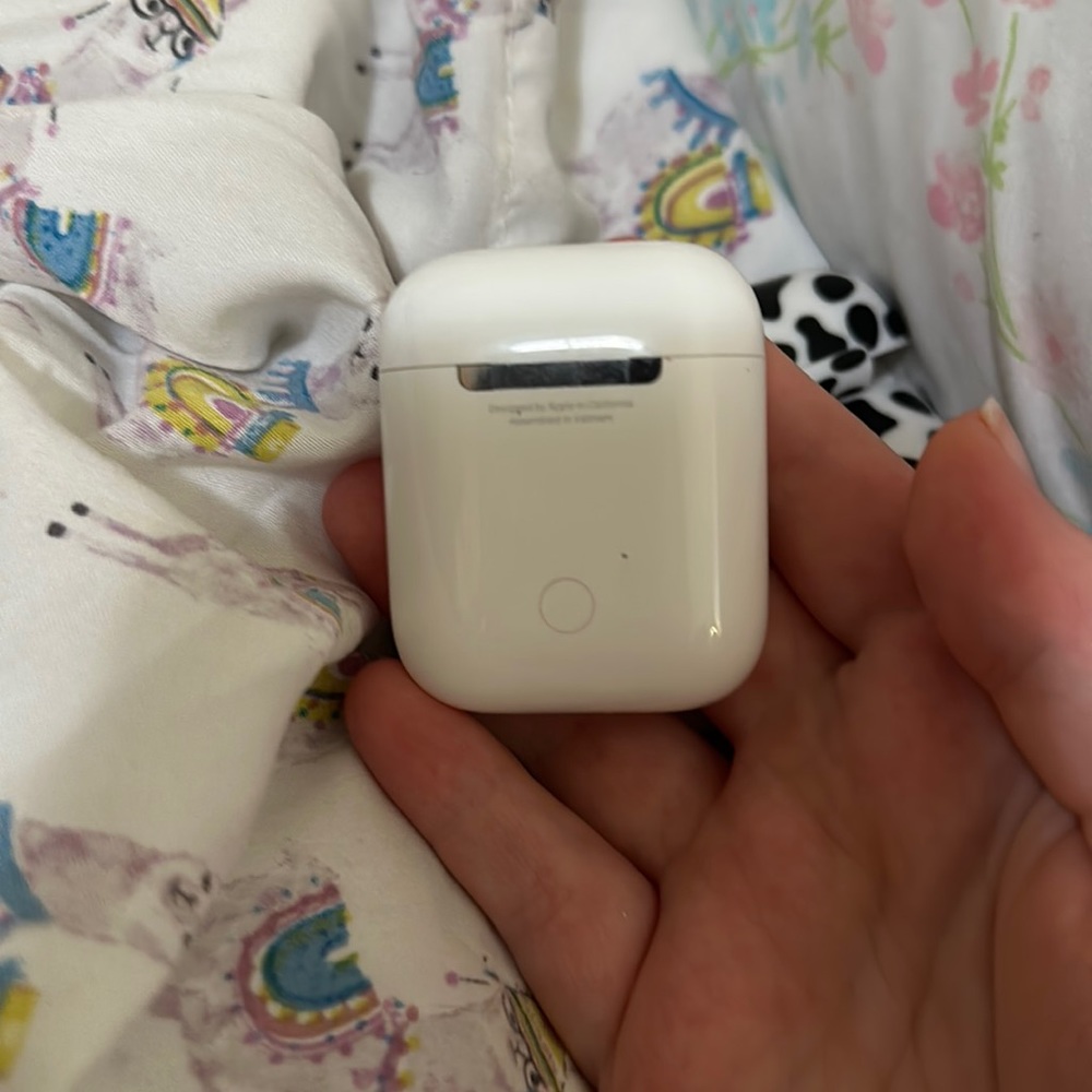 Apple air pods
